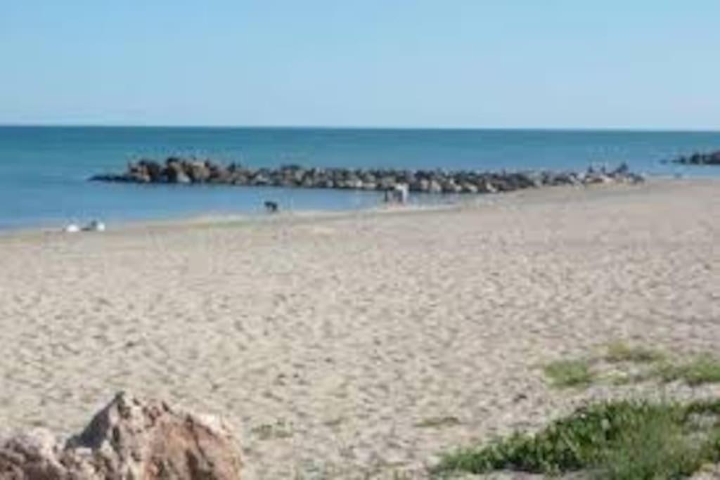 Clair De Plage Frontignan Luaran gambar